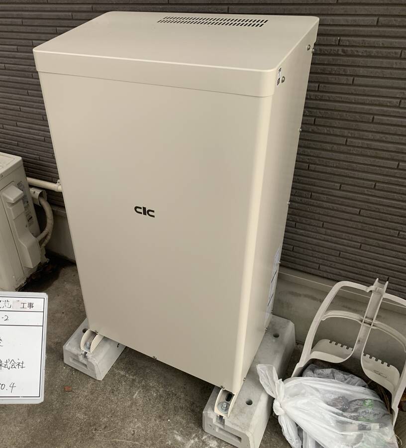 設備機器の型式・製造番号ラベル